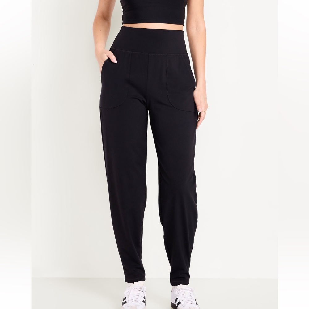Old Navy High-Rise Leggings Go-Dry